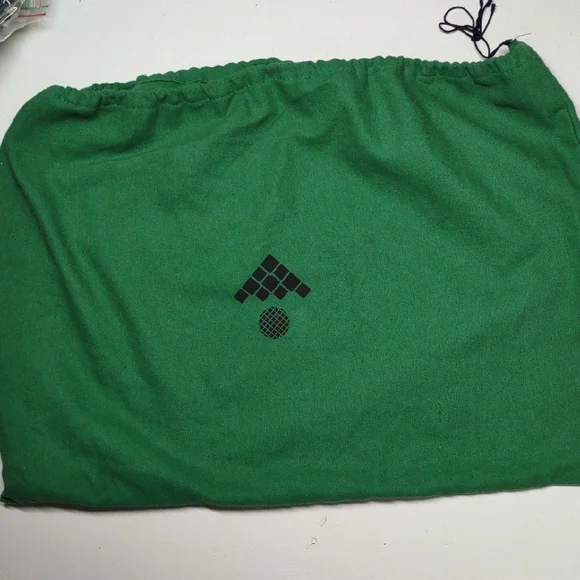 Bottega Veneta Vibrant Green Dust Bag - Picture 5 of 6